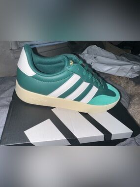 adidas Green Barreda Sneakers